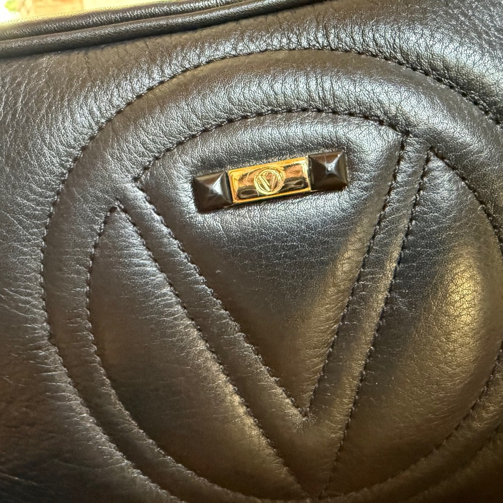 Valentino Black Leather Crossbody with Quilted V Motif - Picture 2 of 9